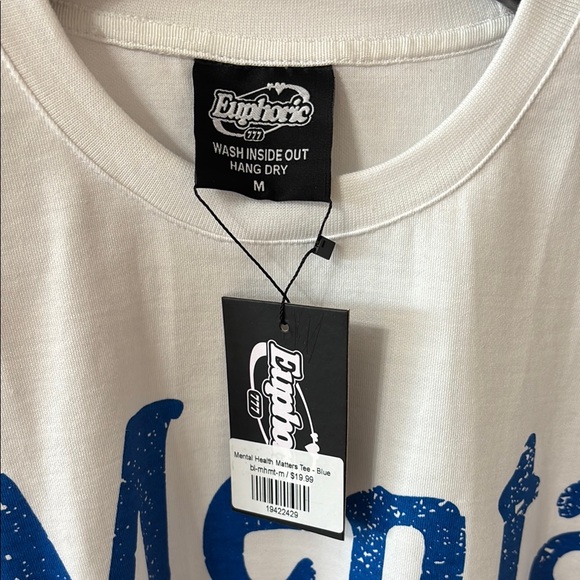 White and Blue Short Sleeve Tee with Bold Graphic - Picture 2 of 5